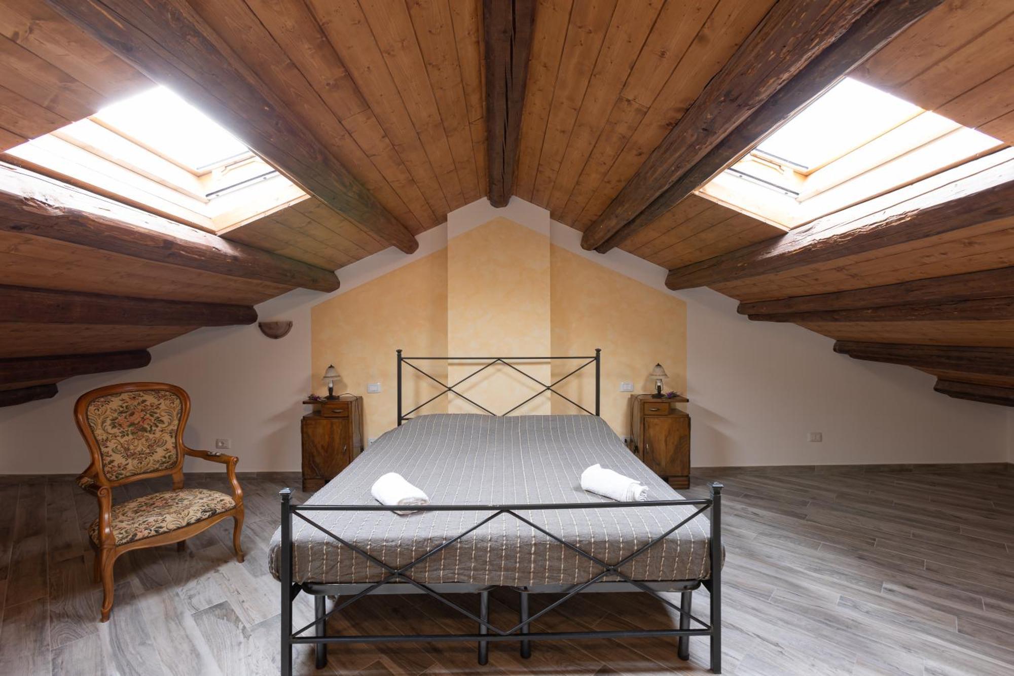 Agriturismo La Valle Della Lavanda - Podere Mezzastrada 파우글리아 객실 사진