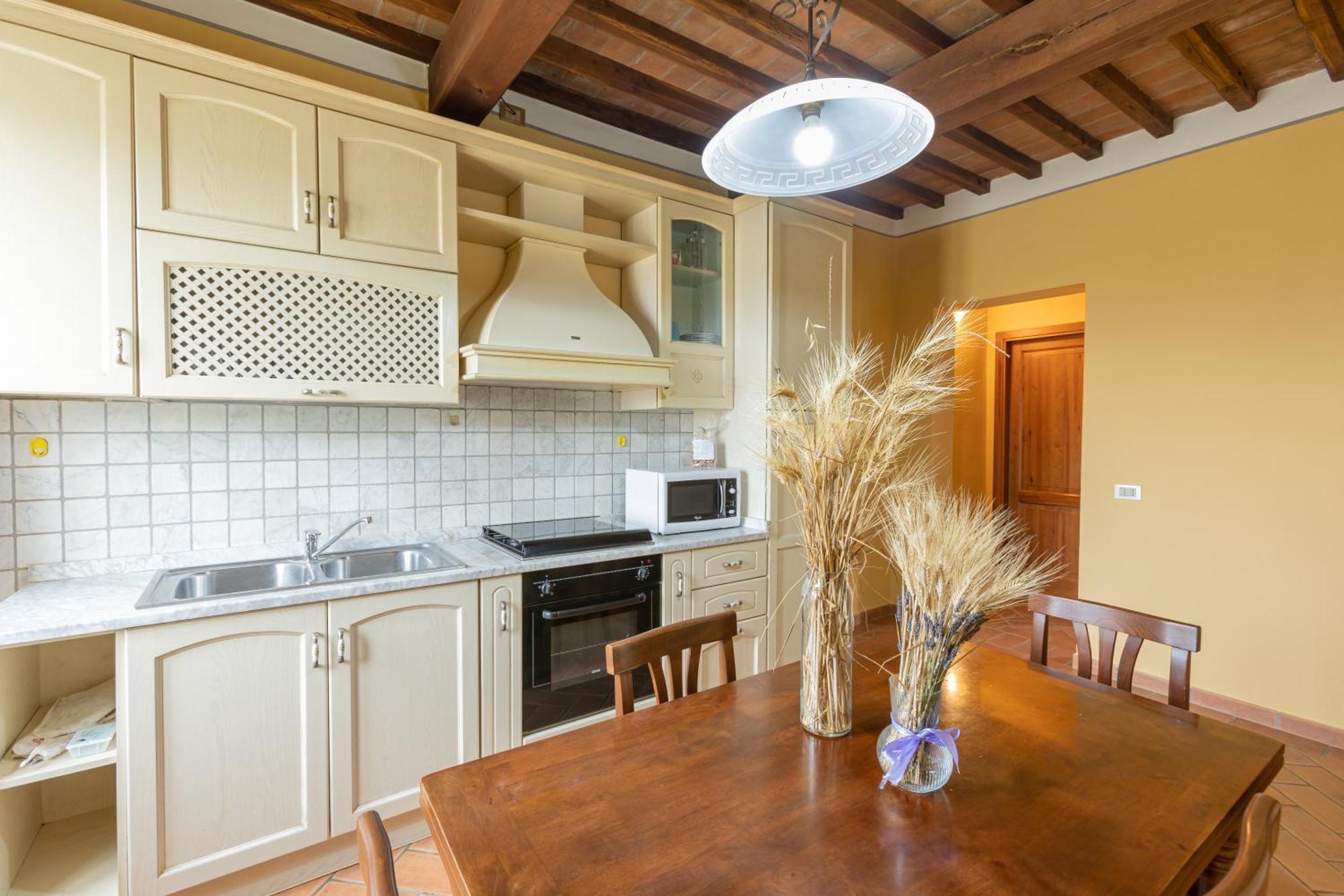 Agriturismo La Valle Della Lavanda - Podere Mezzastrada 파우글리아 객실 사진